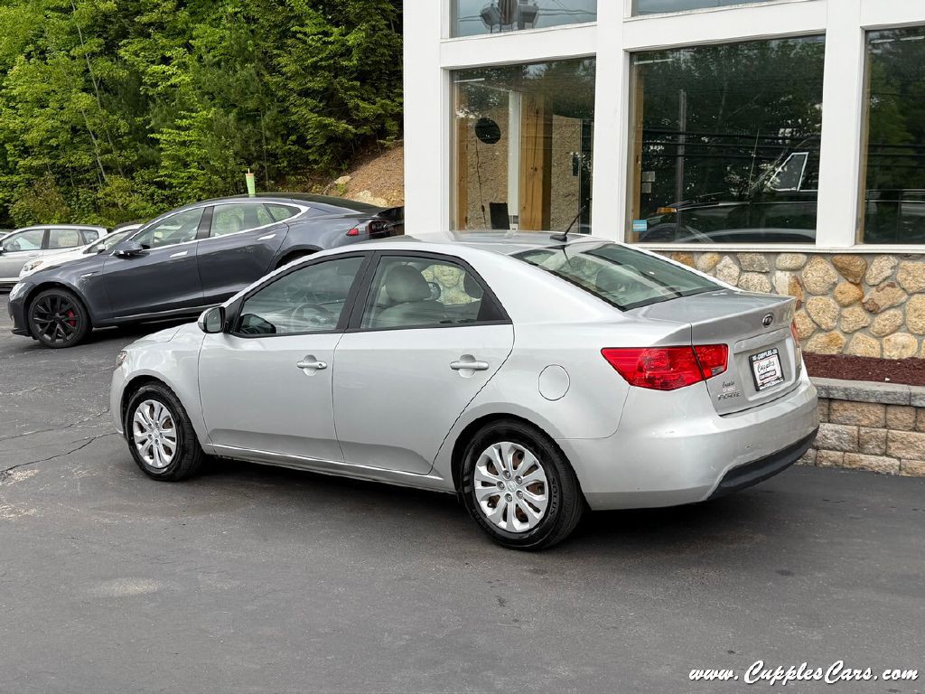 2013 Kia Forte Image 2