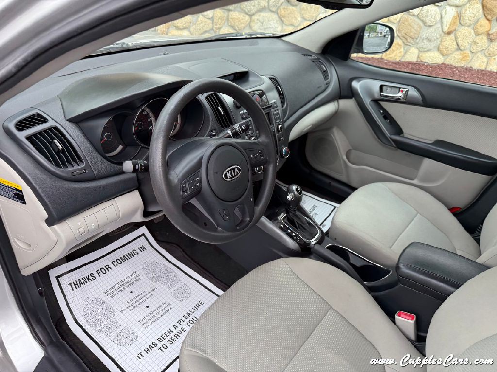 2013 Kia Forte Image 4