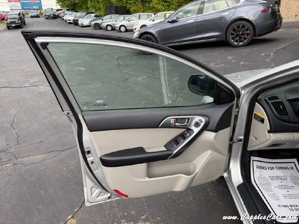 2013 Kia Forte Image 5