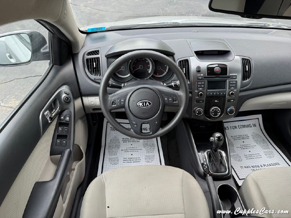 2013 Kia Forte Image 16