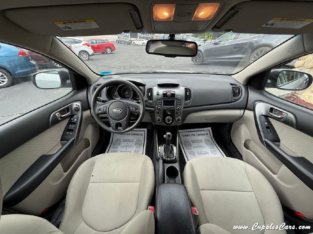 2013 Kia Forte Image 21