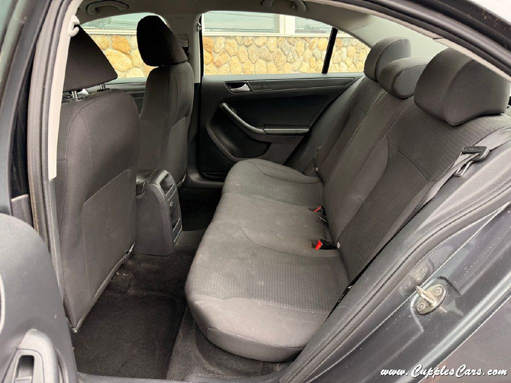 2015 Volkswagen Jetta Image 6