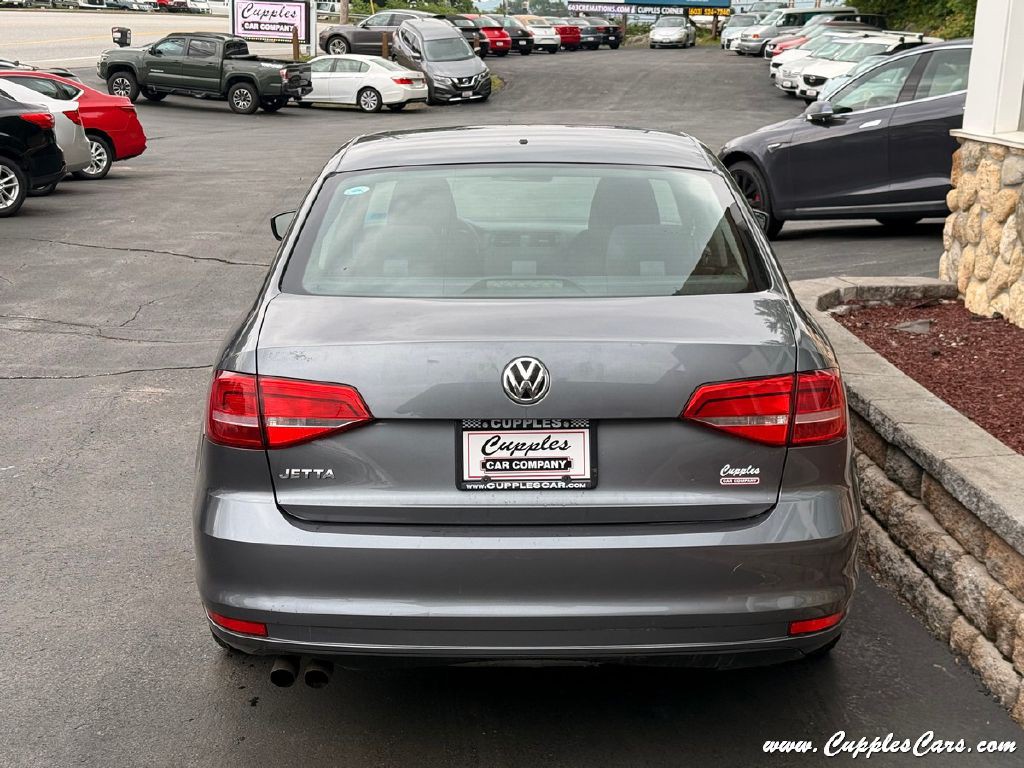 2015 Volkswagen Jetta Image 9