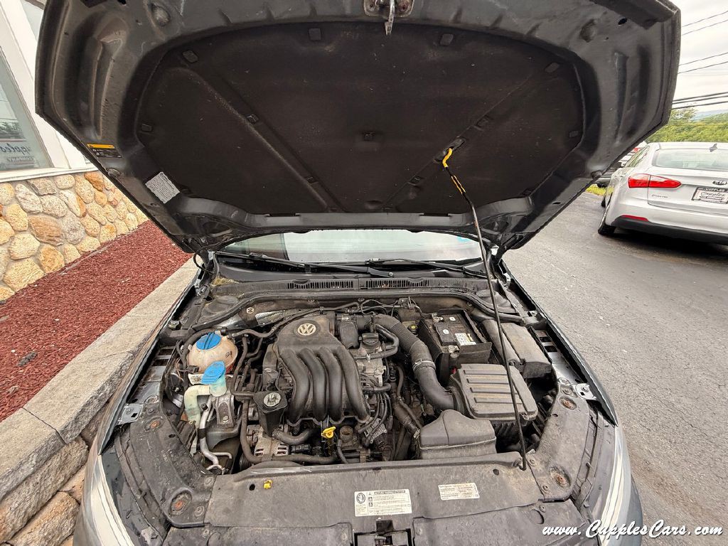 2015 Volkswagen Jetta Image 14