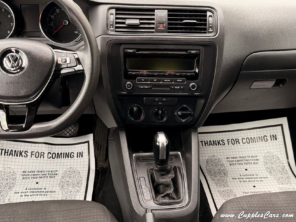 2015 Volkswagen Jetta Image 18