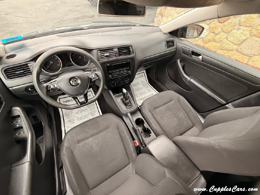 2015 Volkswagen Jetta Image 21