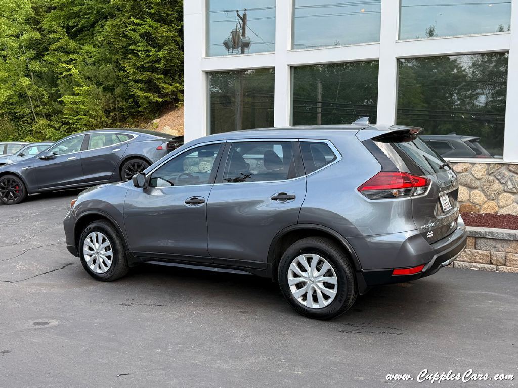 2018 Nissan Rogue Image 2