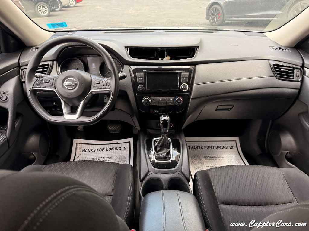 2018 Nissan Rogue Image 16