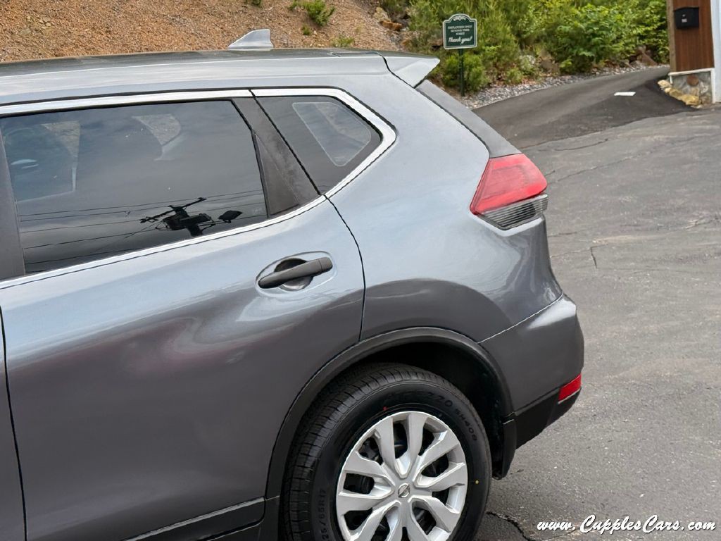 2018 Nissan Rogue Image 36