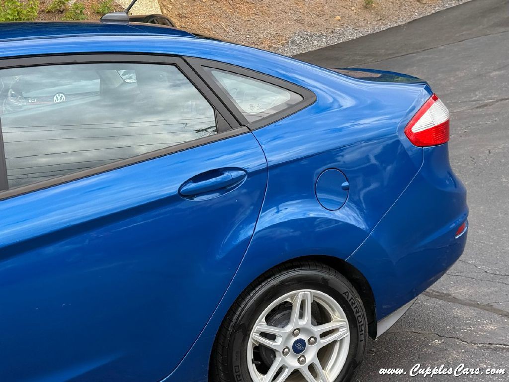 2018 Ford Fiesta Image 34