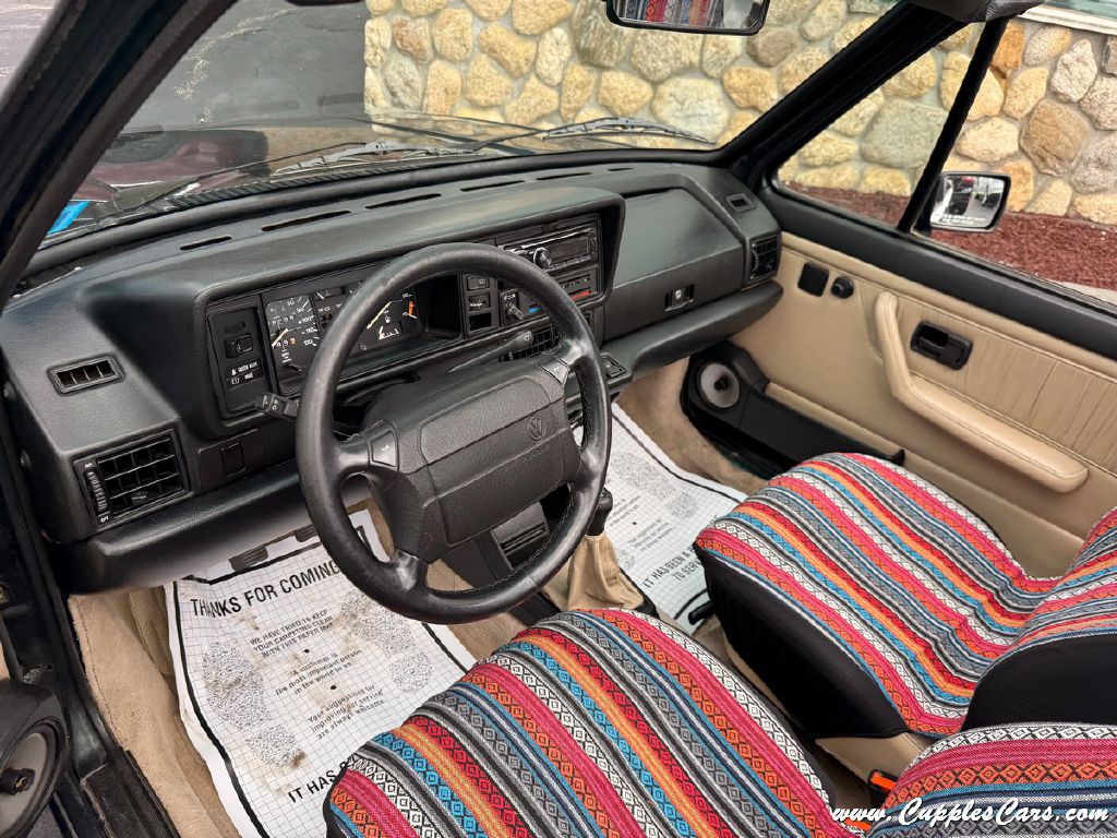 1992 Volkswagen Cabriolet Image 4