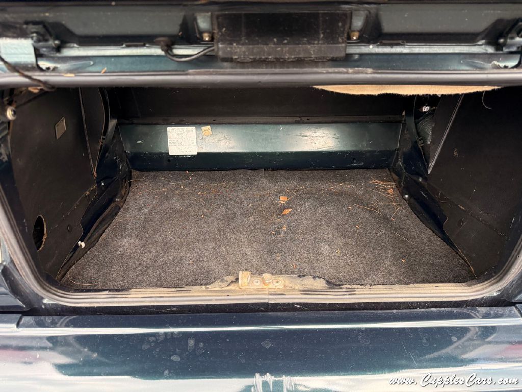 1992 Volkswagen Cabriolet Image 7