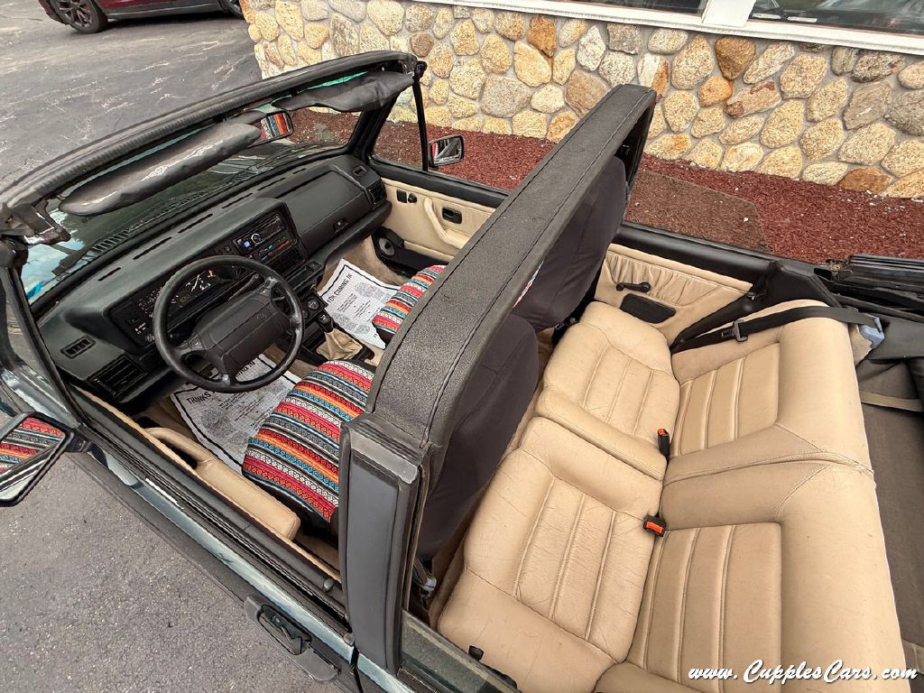 1992 Volkswagen Cabriolet Image 31