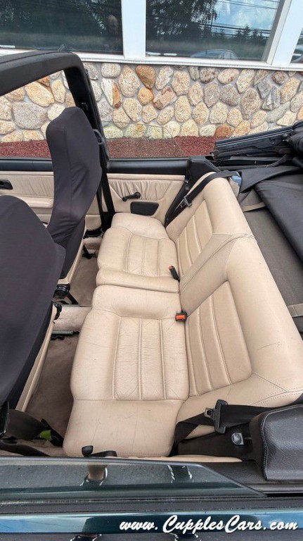 1992 Volkswagen Cabriolet Image 36