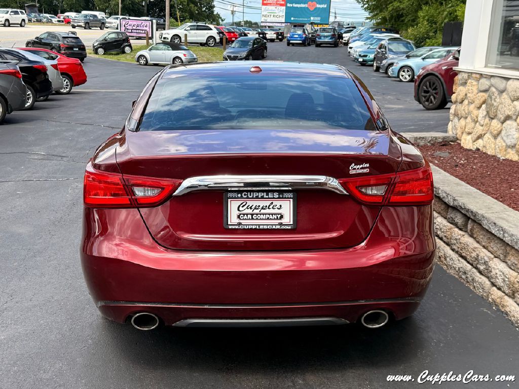 2017 Nissan Maxima Image 12