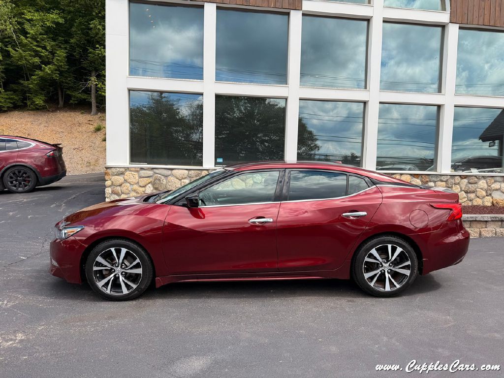 2017 Nissan Maxima Image 13