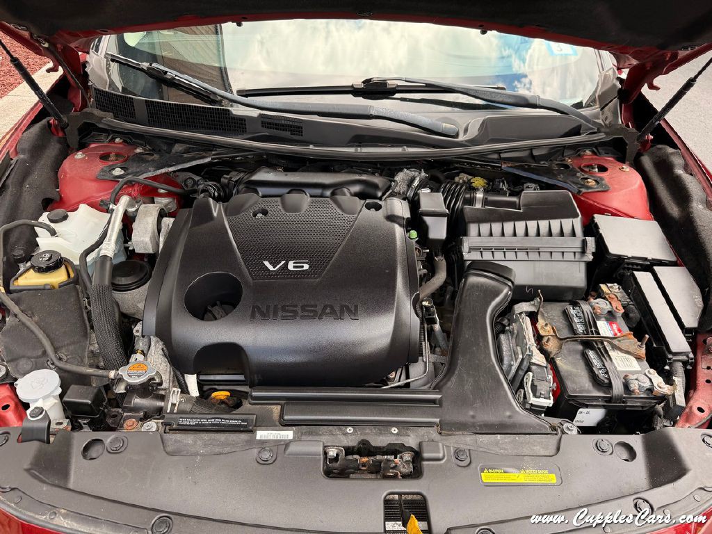 2017 Nissan Maxima Image 16