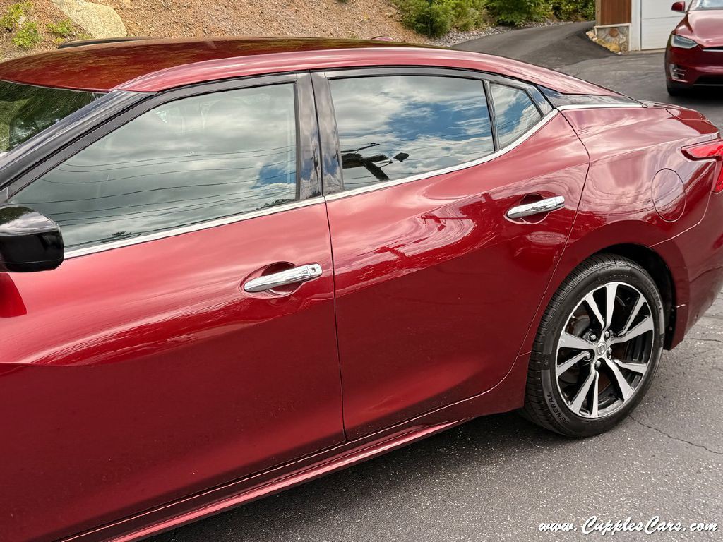 2017 Nissan Maxima Image 32