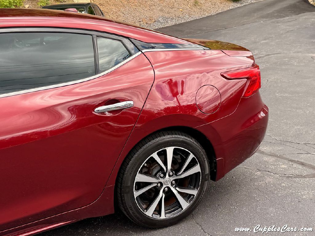 2017 Nissan Maxima Image 33