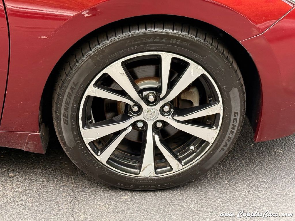 2017 Nissan Maxima Image 39