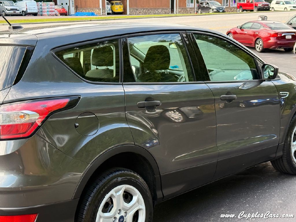 2017 Ford Escape Image 38