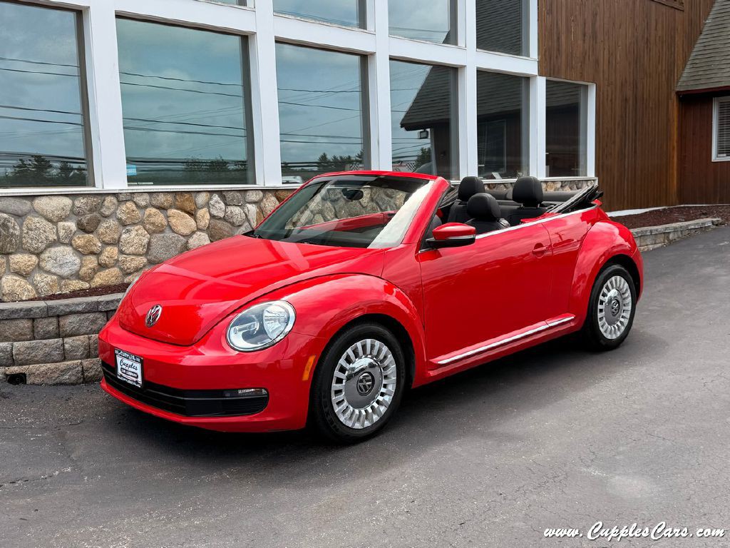 2013 Volkswagen Beetle Image 11