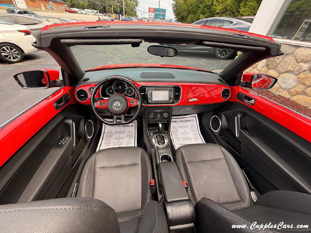 2013 Volkswagen Beetle Image 20