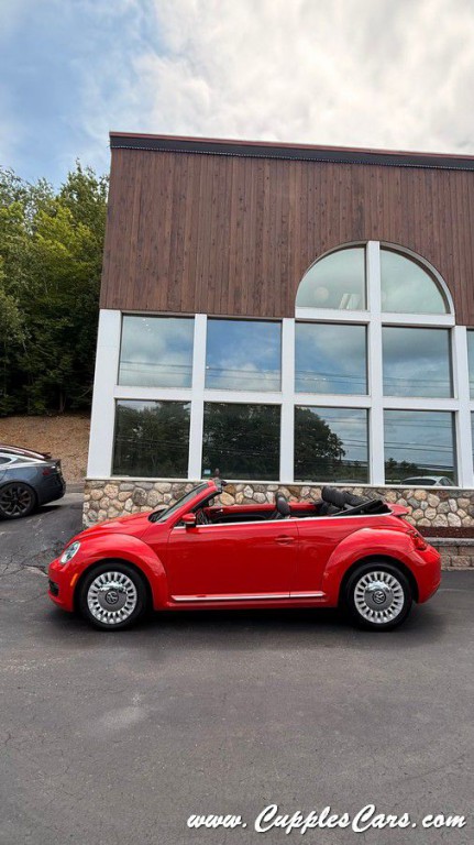 2013 Volkswagen Beetle Image 30