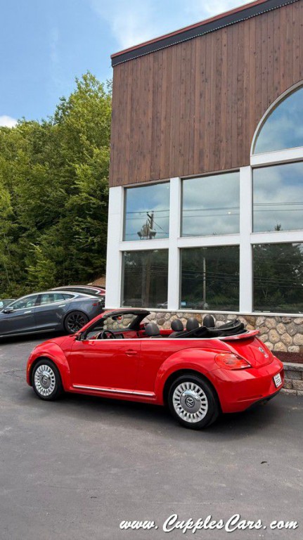2013 Volkswagen Beetle Image 31