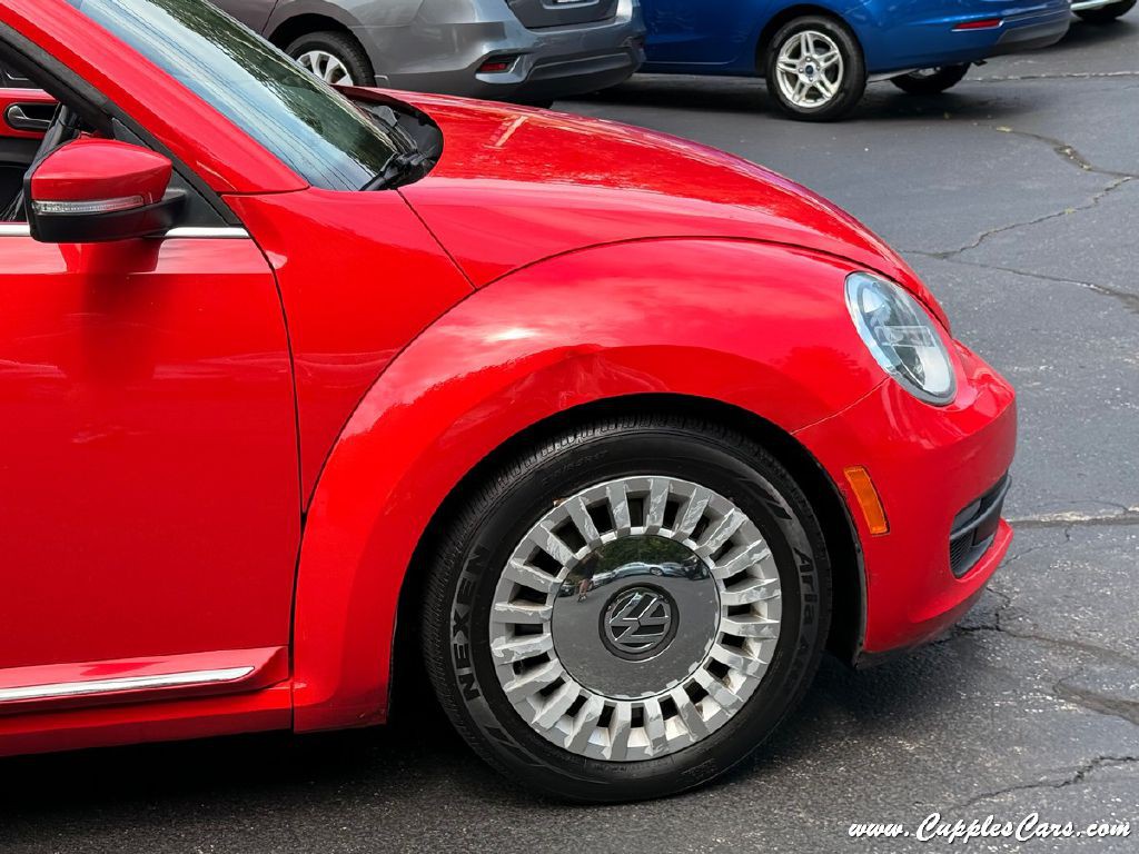 2013 Volkswagen Beetle Image 42