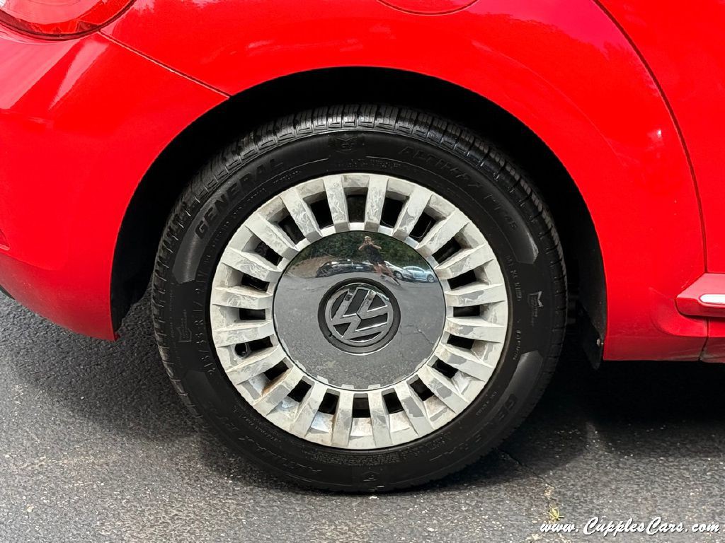 2013 Volkswagen Beetle Image 44