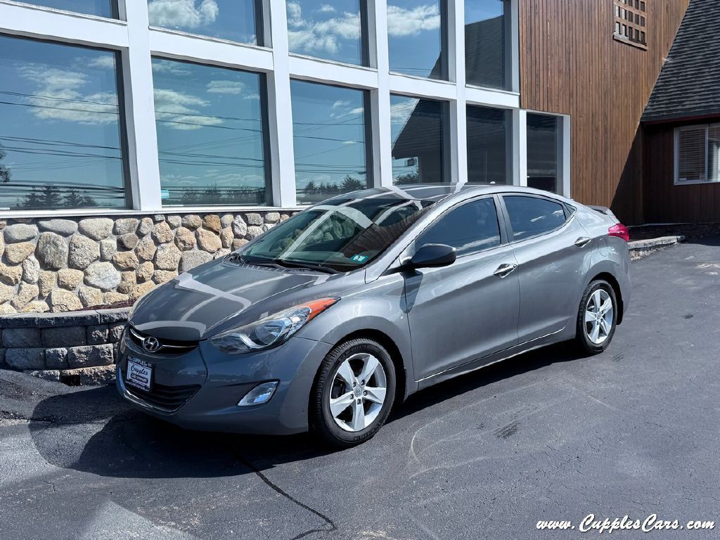 2013 Hyundai Elantra Image 11