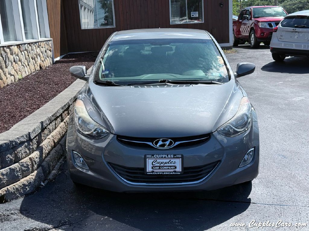 2013 Hyundai Elantra Image 12