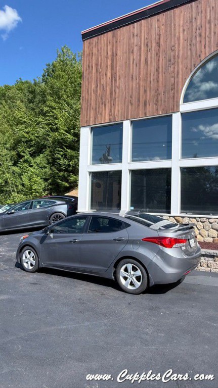 2013 Hyundai Elantra Image 26