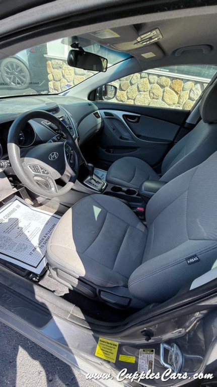 2013 Hyundai Elantra Image 27
