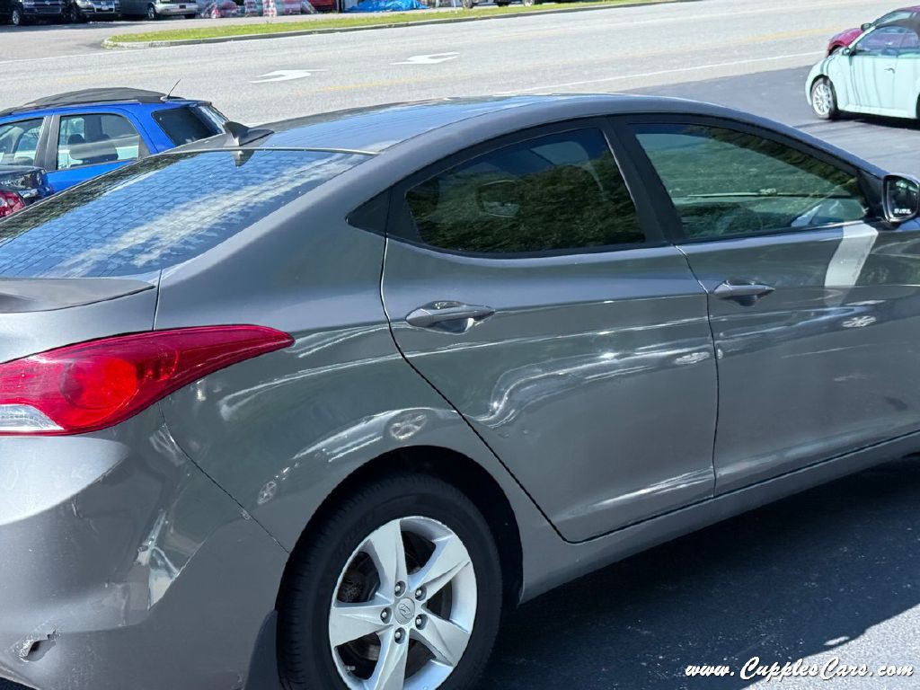 2013 Hyundai Elantra Image 36