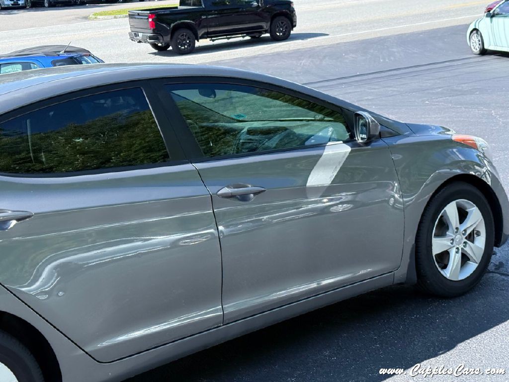 2013 Hyundai Elantra Image 37