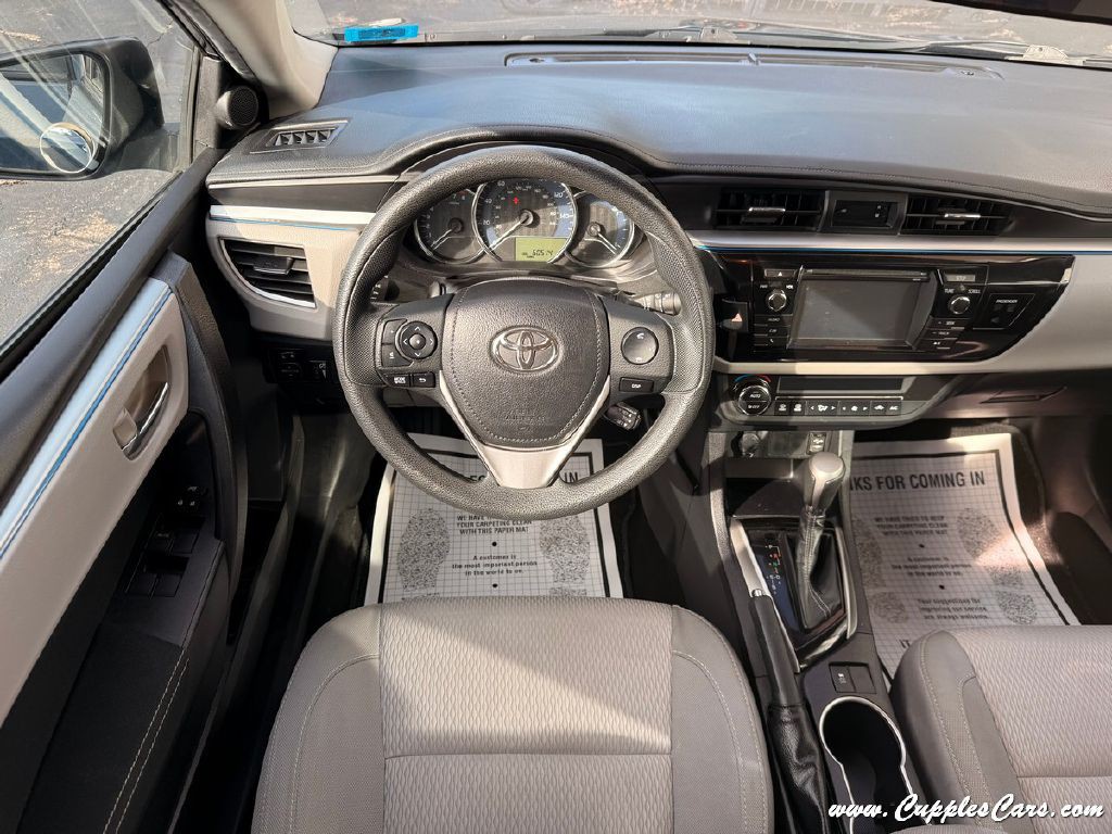 2014 Toyota Corolla Image 16