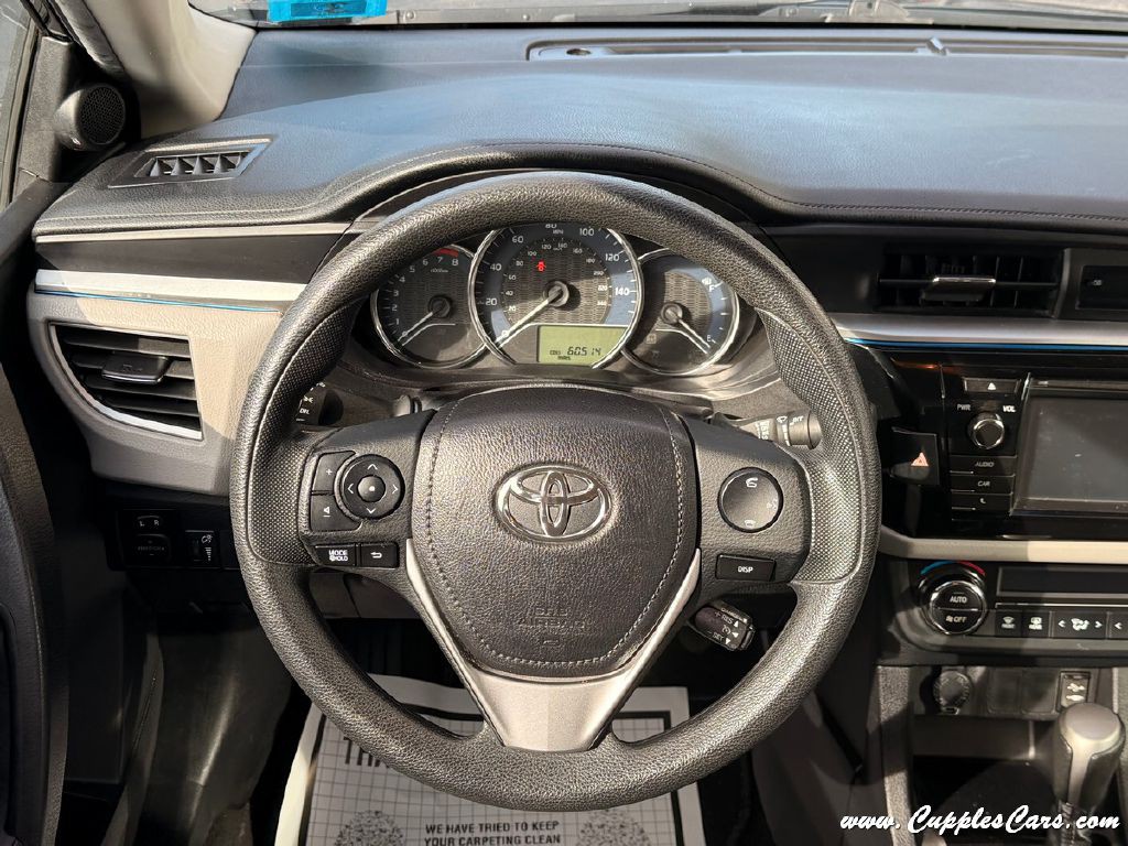 2014 Toyota Corolla Image 19