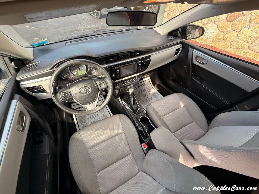2014 Toyota Corolla Image 21