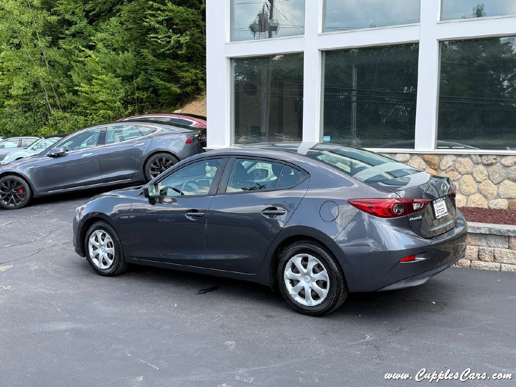 2016 Mazda Mazda3 Image 2