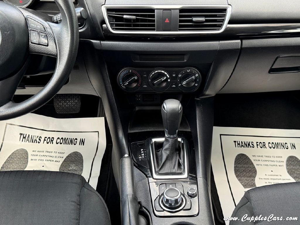 2016 Mazda Mazda3 Image 18