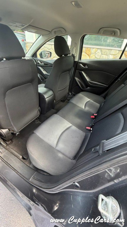 2016 Mazda Mazda3 Image 30