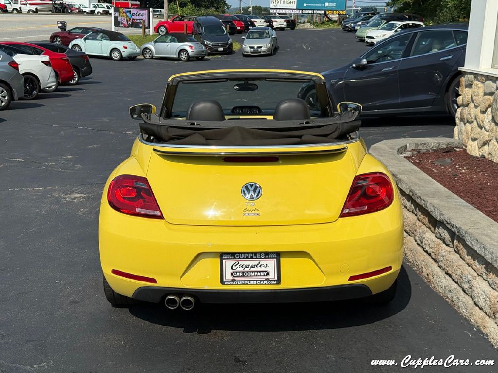 2014 Volkswagen Beetle Image 10
