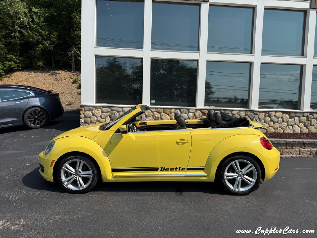 2014 Volkswagen Beetle Image 11