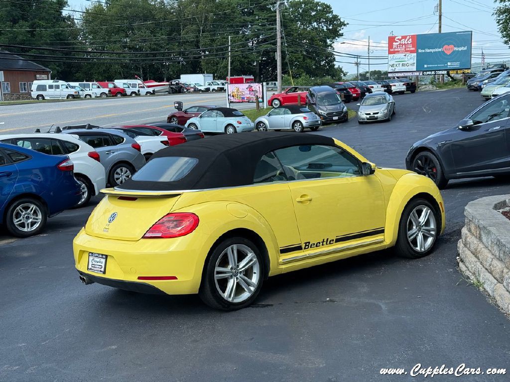 2014 Volkswagen Beetle Image 15