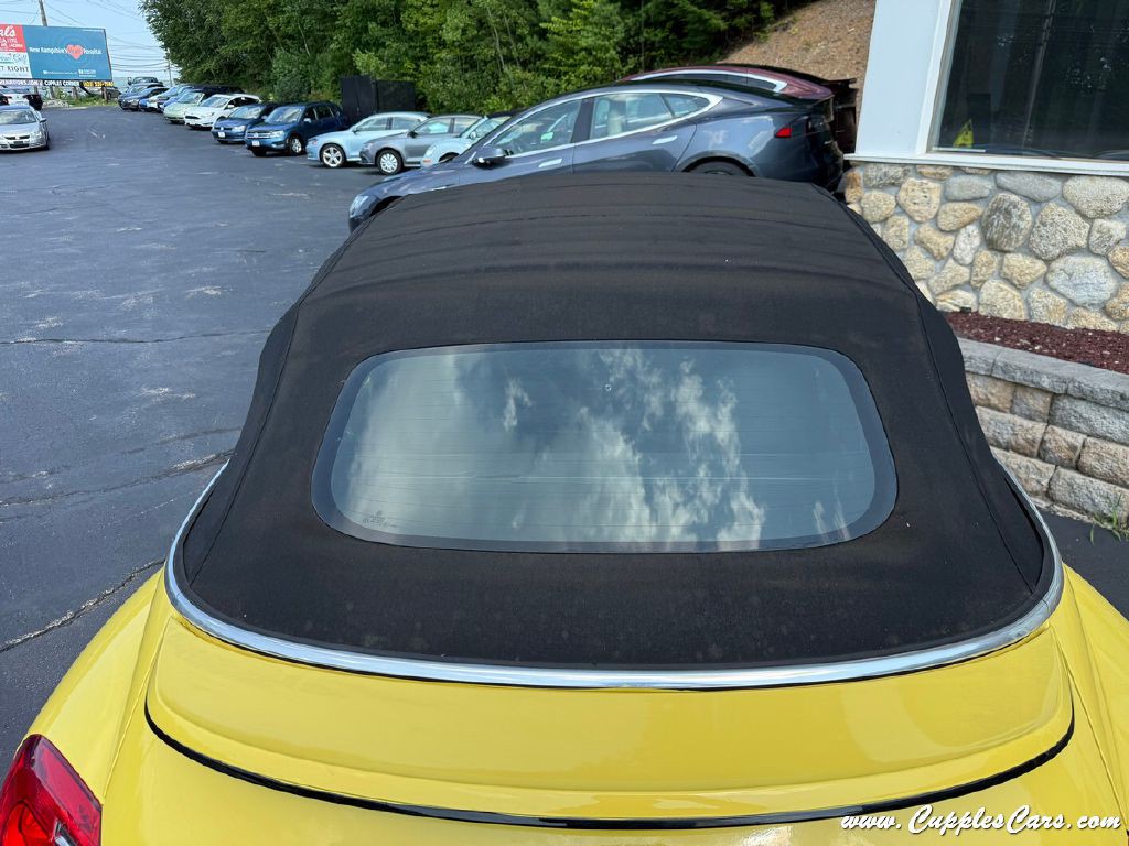 2014 Volkswagen Beetle Image 17