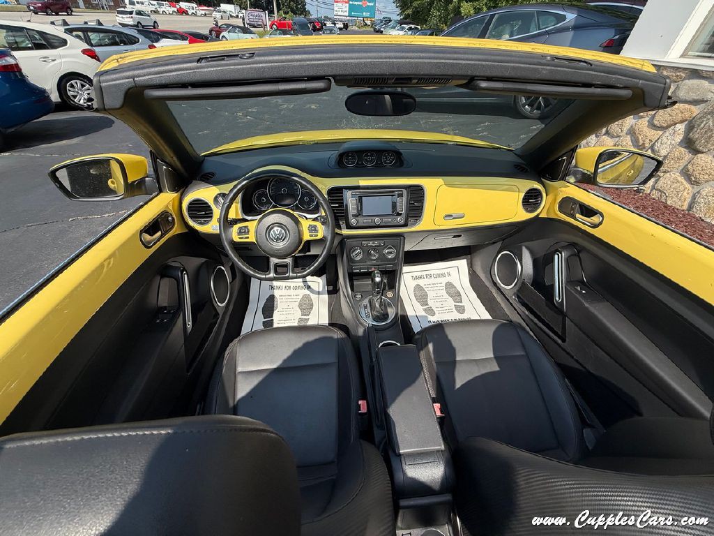2014 Volkswagen Beetle Image 26