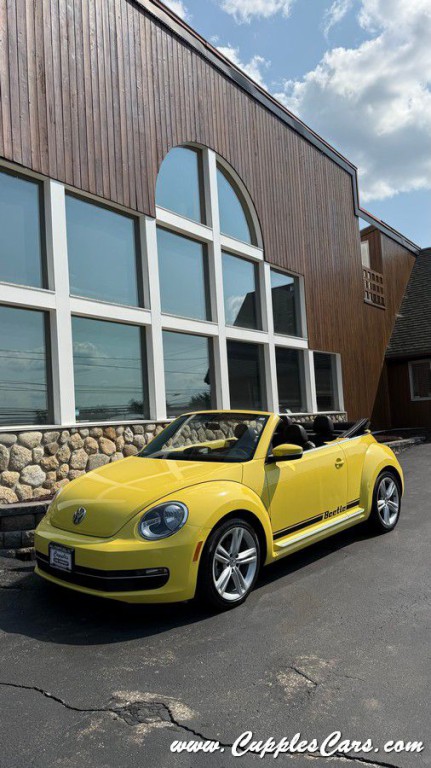 2014 Volkswagen Beetle Image 30