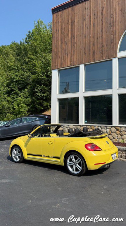 2014 Volkswagen Beetle Image 31